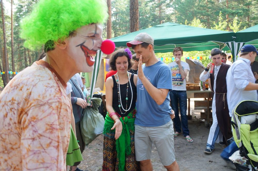 Bright colors, happy laughter and a bit creepy clowns — it's Sibers Forest Carnival!